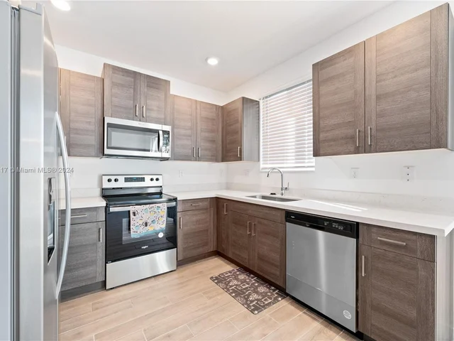 1044 SE 23rd Ave # 1044, Homestead FL 33035