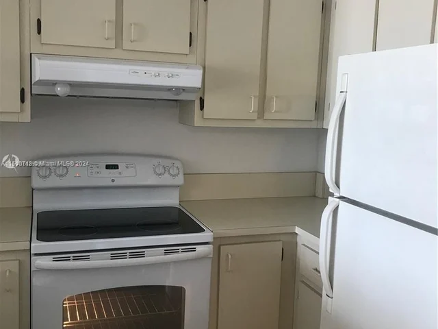 501 SW 1st St # 412, Miami FL 33130