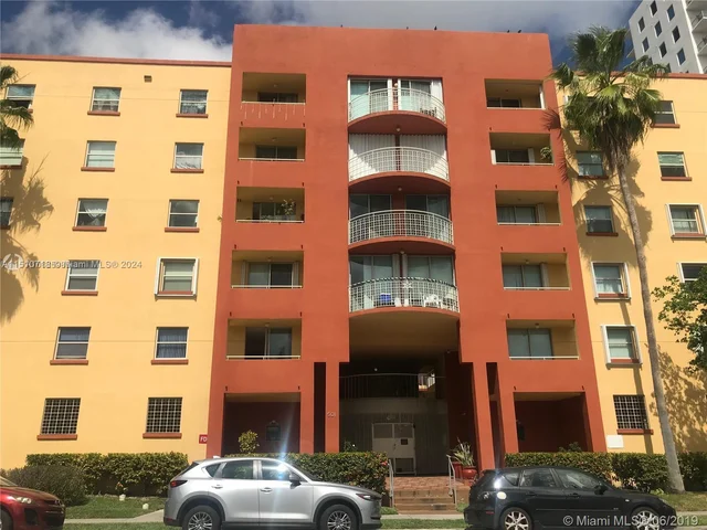 501 SW 1st St # 412, Miami FL 33130