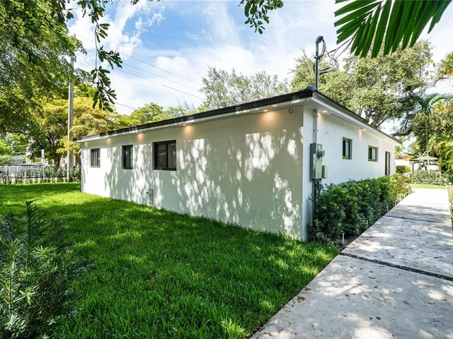 831 Cortez St, Coral Gables FL 33134