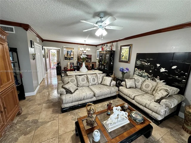 18707 NE 14th Ave # 526, Miami FL 33179