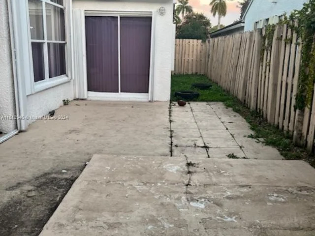 15710 SW 80th Ln, Miami FL 33193