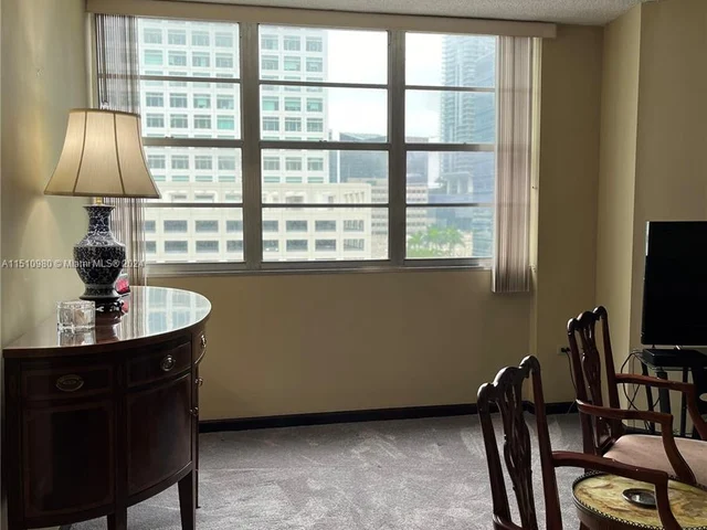 801 Brickell Bay Dr # 862, Miami FL 33131