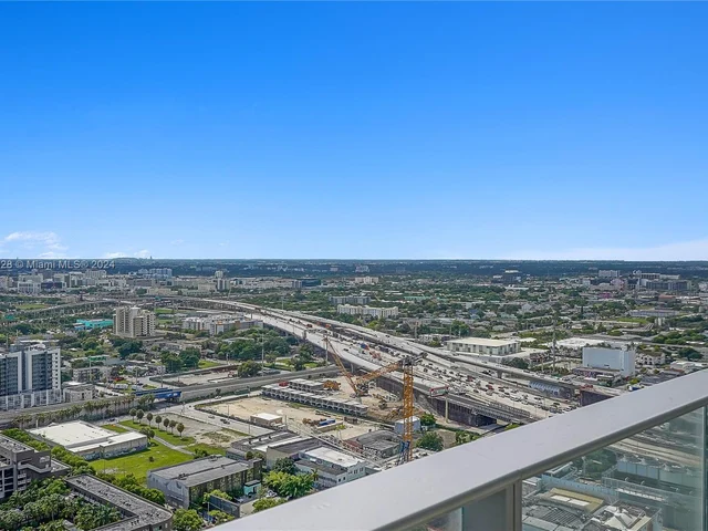 851 NE 1st Ave # 3006, Miami FL 33132