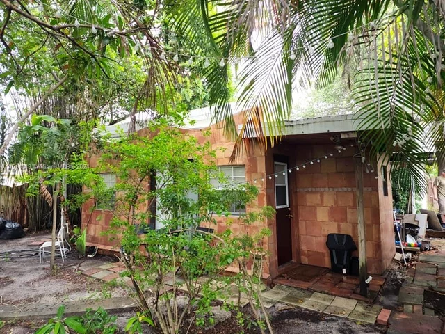1024 N 24th Ave, Hollywood FL 33020