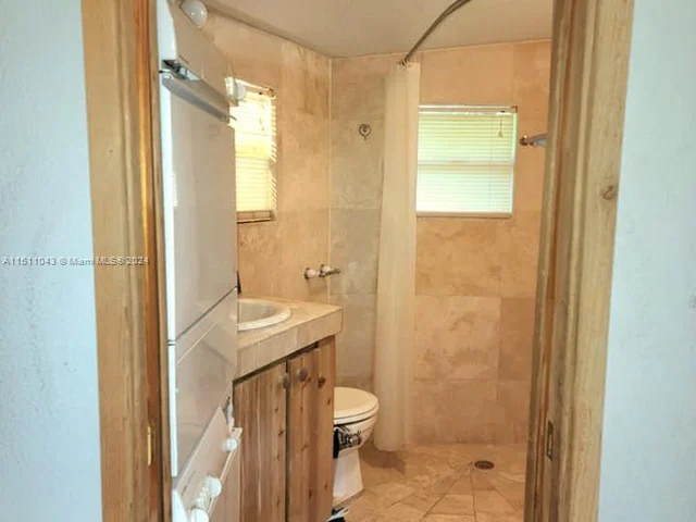 1024 N 24th Ave, Hollywood FL 33020