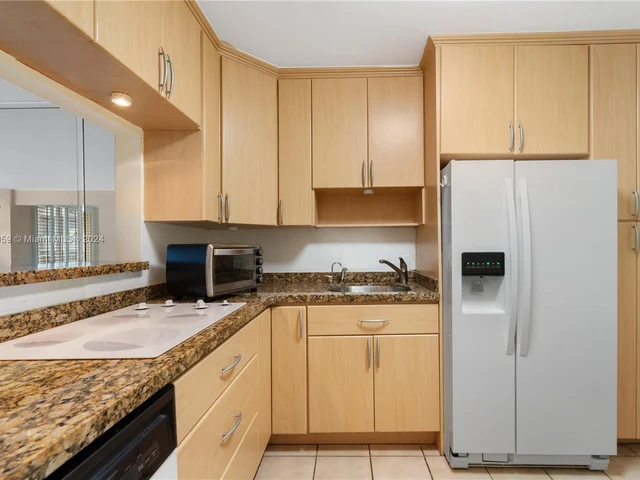 1228 West Ave # 713, Miami Beach FL 33139