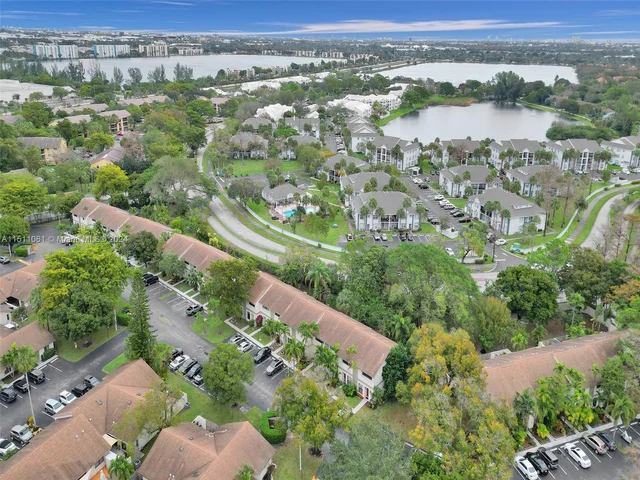 3062 S Oakland Forest Dr # 209, Oakland Park FL 33309