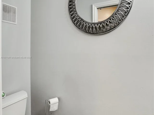 3062 S Oakland Forest Dr # 209, Oakland Park FL 33309