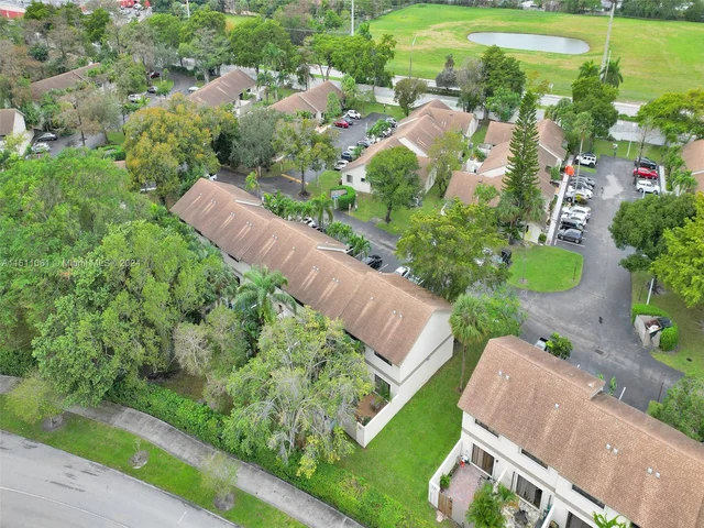 3062 S Oakland Forest Dr # 209, Oakland Park FL 33309