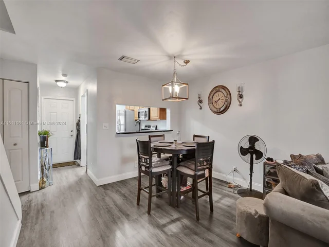 3062 S Oakland Forest Dr # 209, Oakland Park FL 33309