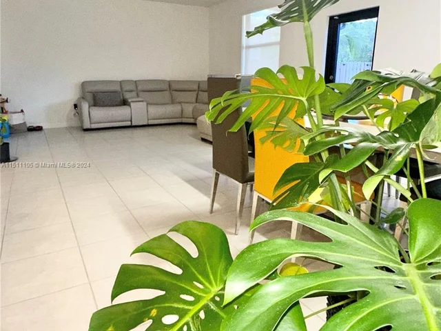 24242 SW 119th Pl, Homestead FL 33032