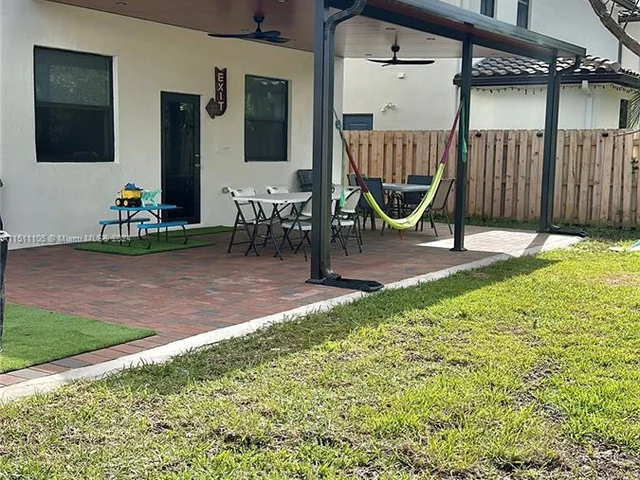 24242 SW 119th Pl, Homestead FL 33032