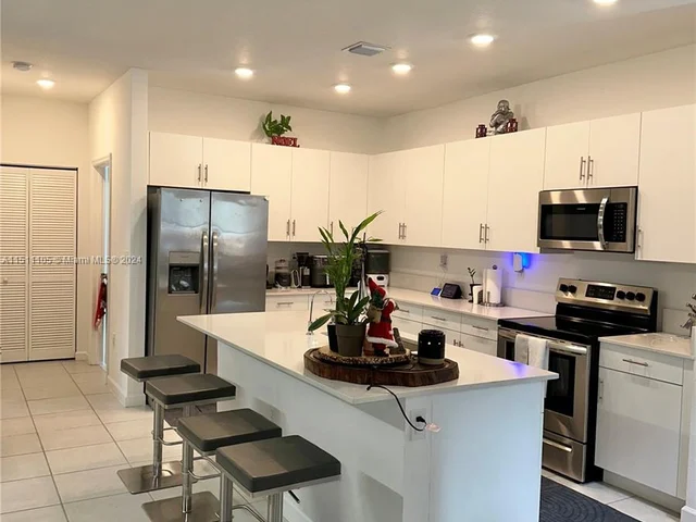 24242 SW 119th Pl, Homestead FL 33032