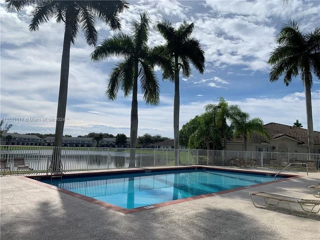 4974 SW 31st Ter # 4974, Hollywood FL 33312