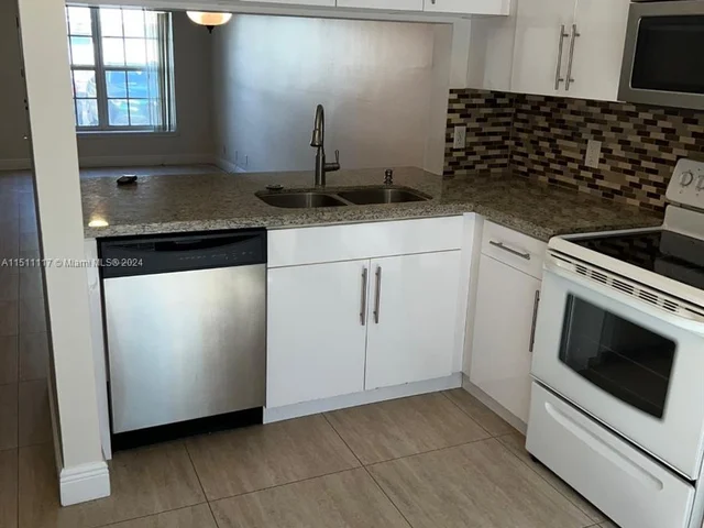 4974 SW 31st Ter # 4974, Hollywood FL 33312