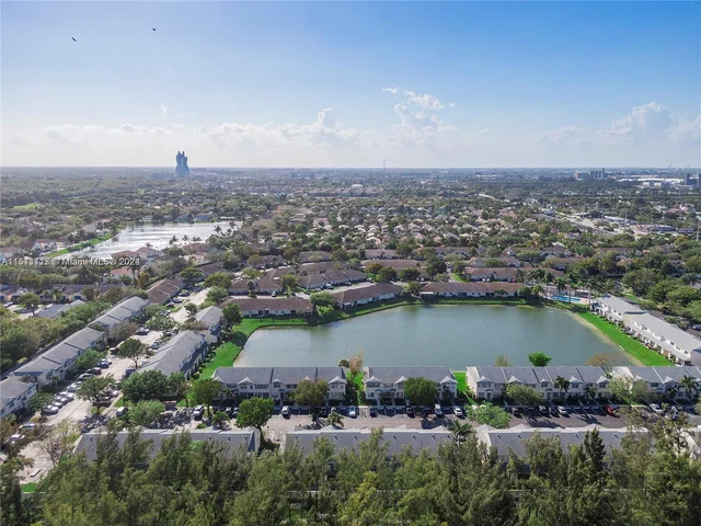 4974 SW 31st Ter # 4974, Hollywood FL 33312