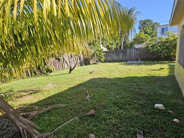 2771 SW 3rd St, Fort Lauderdale FL 33312