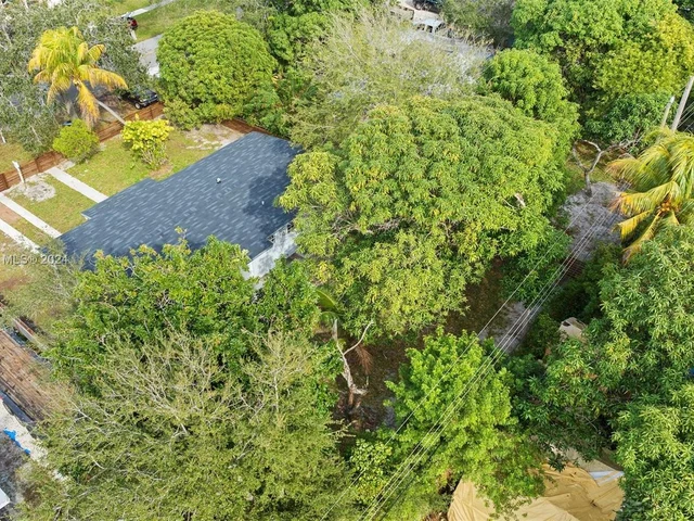 1006 NW 14th Ct, Fort Lauderdale FL 33311