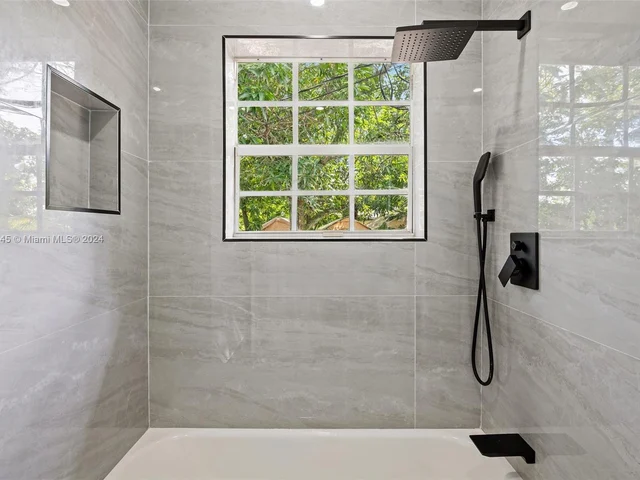 1006 NW 14th Ct, Fort Lauderdale FL 33311