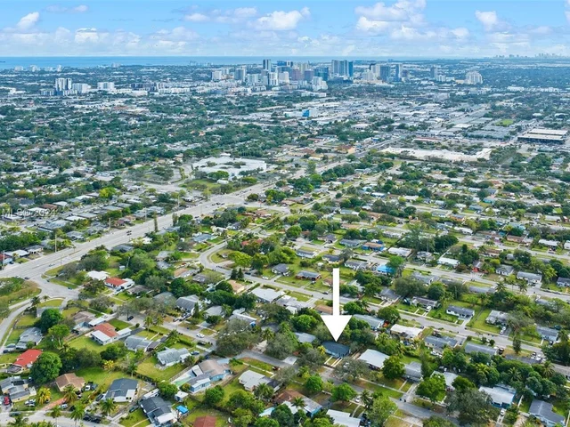 1006 NW 14th Ct, Fort Lauderdale FL 33311