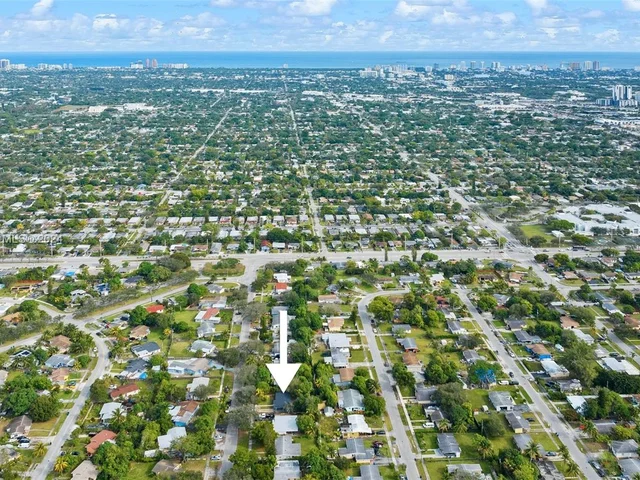 1006 NW 14th Ct, Fort Lauderdale FL 33311