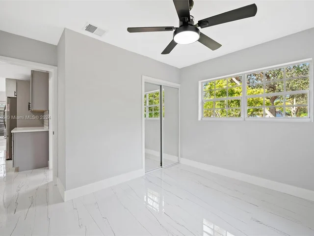 1006 NW 14th Ct, Fort Lauderdale FL 33311