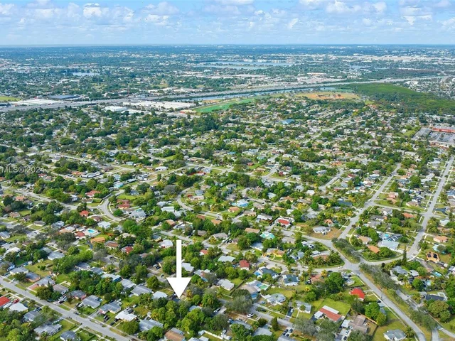 1006 NW 14th Ct, Fort Lauderdale FL 33311