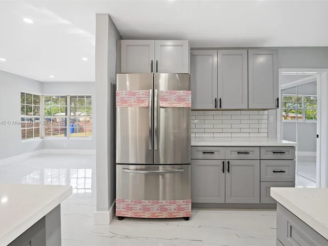 1006 NW 14th Ct, Fort Lauderdale FL 33311