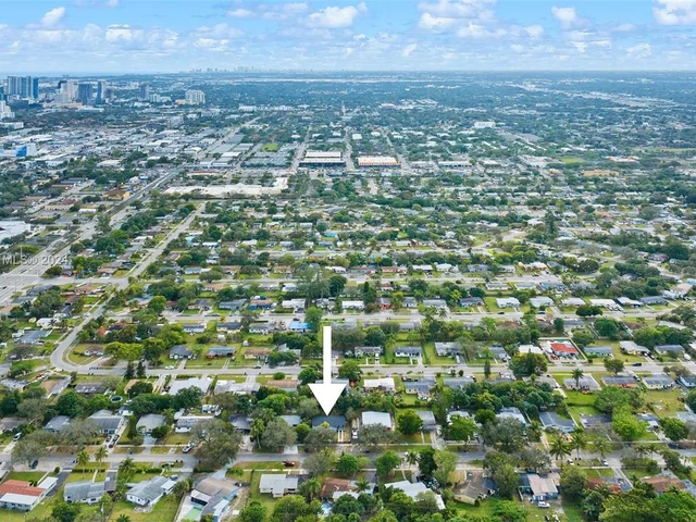 1006 NW 14th Ct, Fort Lauderdale FL 33311
