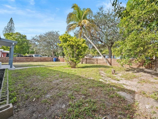 1006 NW 14th Ct, Fort Lauderdale FL 33311