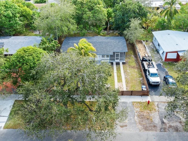 1006 NW 14th Ct, Fort Lauderdale FL 33311