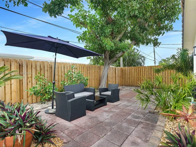 6341 NE 22nd Ave, Fort Lauderdale FL 33308