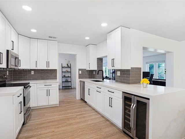 6341 NE 22nd Ave, Fort Lauderdale FL 33308