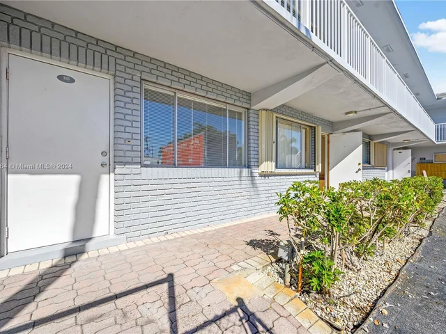 2175 NE 56th St # 110, Fort Lauderdale FL 33308