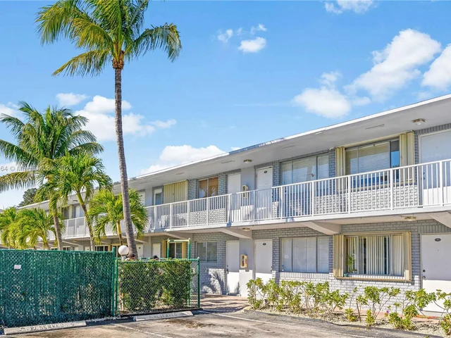 2175 NE 56th St # 110, Fort Lauderdale FL 33308