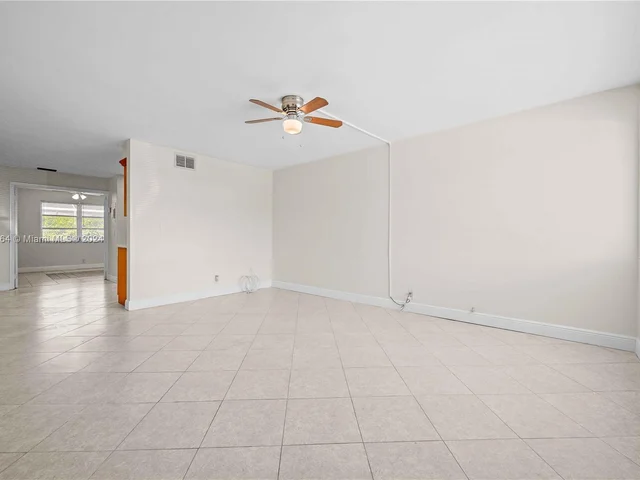 2175 NE 56th St # 110, Fort Lauderdale FL 33308