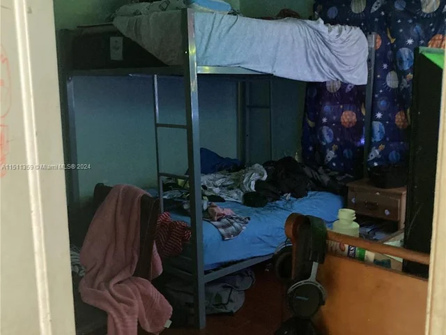 3060 NW 203rd Ter, Miami Gardens FL 33056