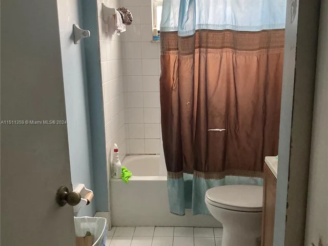 3060 NW 203rd Ter, Miami Gardens FL 33056