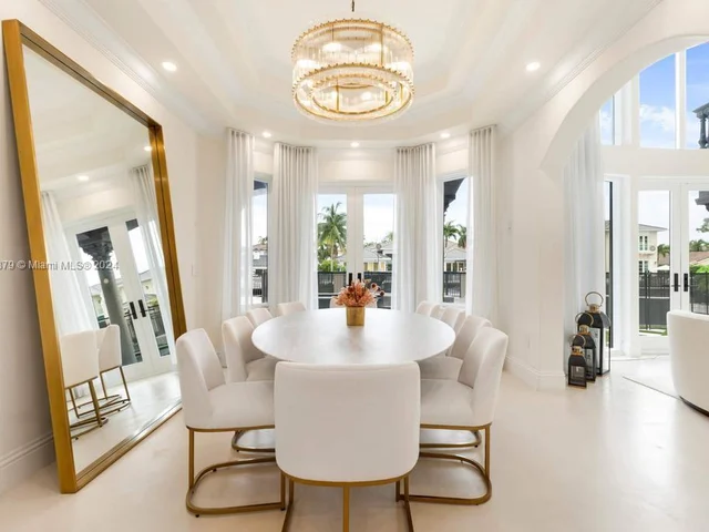 3380 NE 170th St, North Miami Beach FL 33160