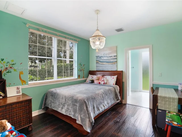 11242 SW 25th Ct, Davie FL 33325