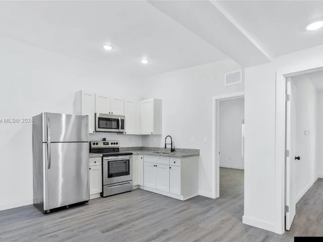 409 NW 4th Ave # A, Hallandale Beach FL 33009