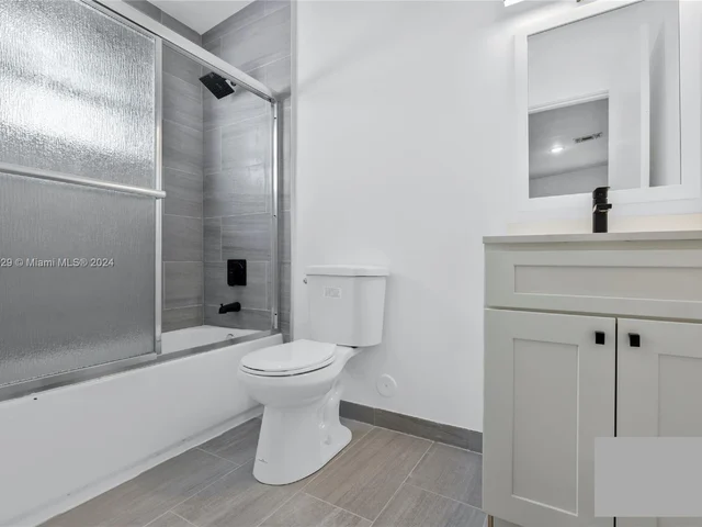 409 NW 4th Ave # A, Hallandale Beach FL 33009