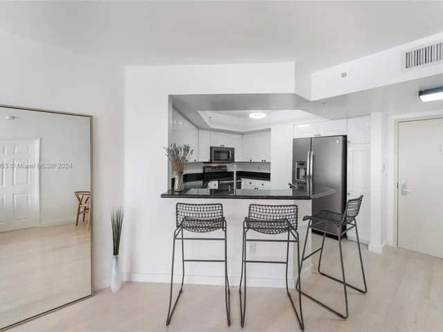 1800 Sunset Harbour Dr # 803, Miami Beach FL 33139