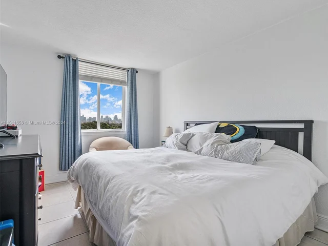 616 NW 26th Ave # 504, Miami FL 33125