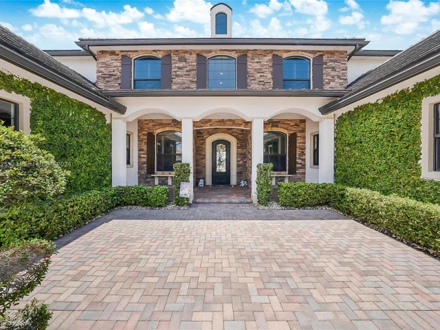 9015 Vista Way, Parkland FL 33076