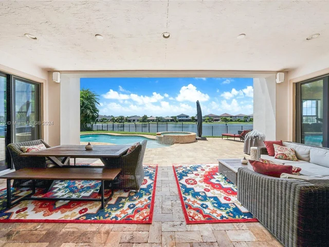 9015 Vista Way, Parkland FL 33076