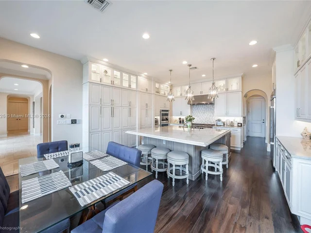 9015 Vista Way, Parkland FL 33076