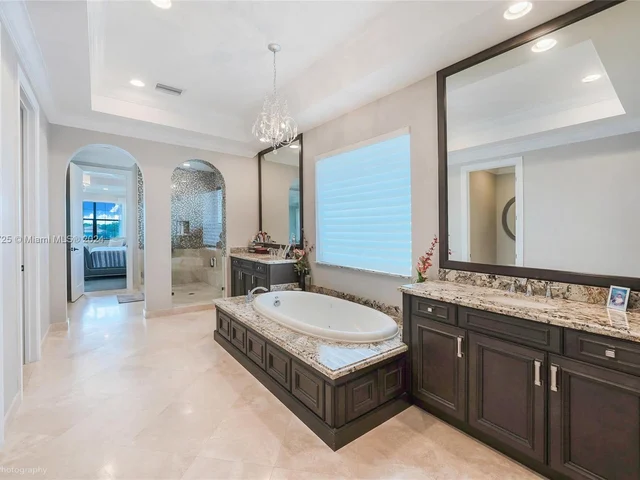 9015 Vista Way, Parkland FL 33076