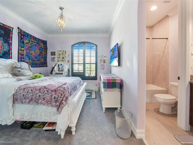 9015 Vista Way, Parkland FL 33076